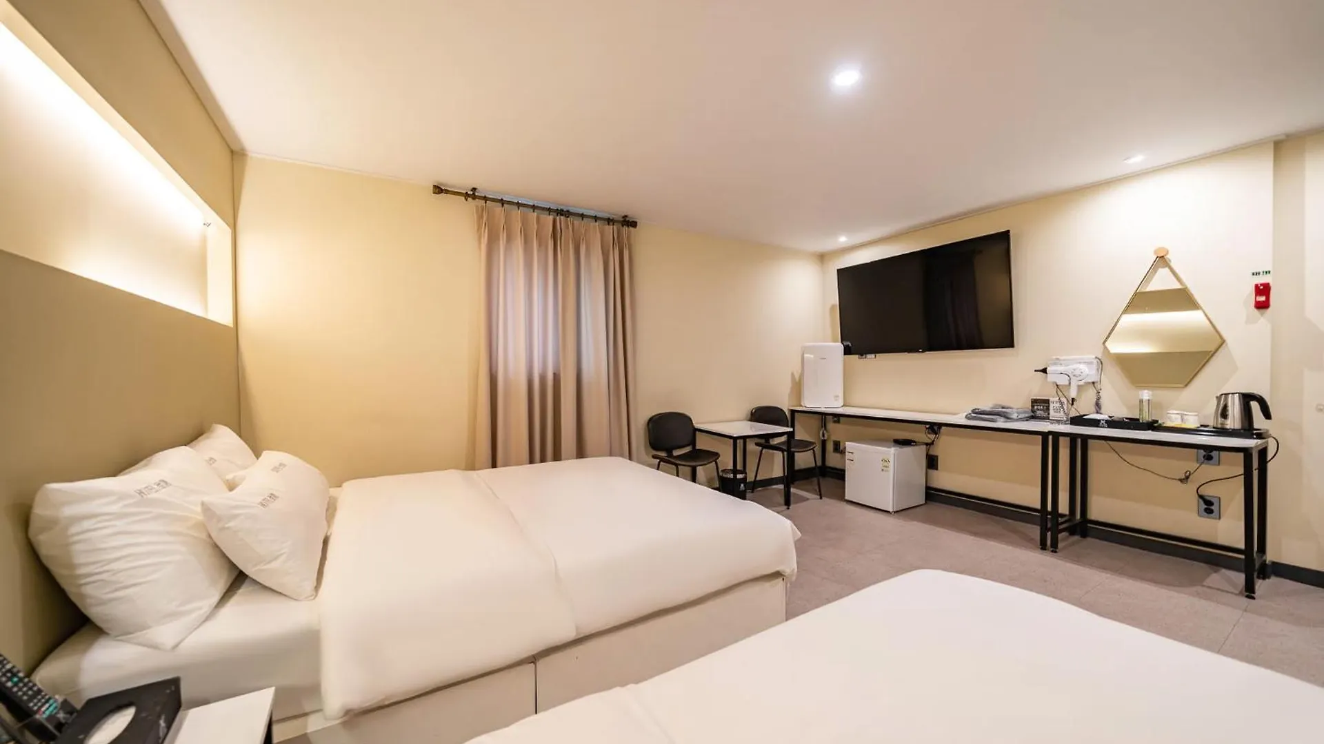 Hotel Rodem Incheon 3*,  South Korea